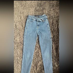 Hollister hi rise mom jean